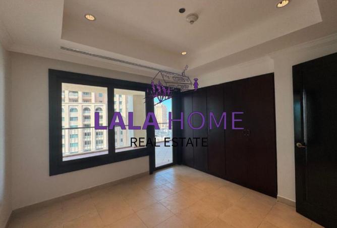 989249 - Property Image 3