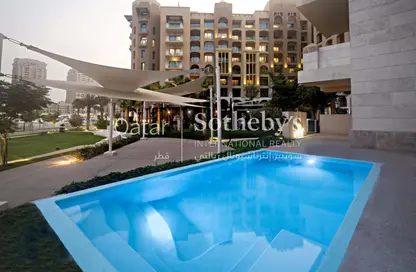 Pool image for: Townhouse - 4 Bedrooms - 5 Bathrooms for sale in The Pearl Island - Doha, Image 1