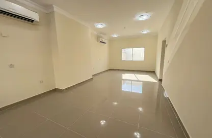 Villa - 5 Bedrooms - 5 Bathrooms for rent in Bab Al Rayyan - Muraikh - AlMuraikh - Doha