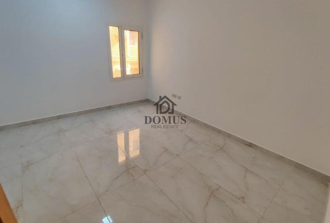 990730 - Property Image 3