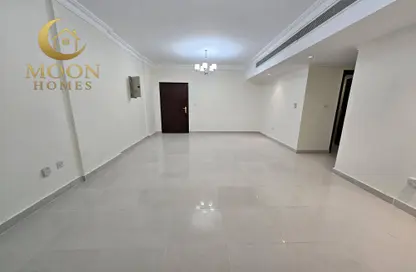 Apartment - 3 Bedrooms - 3 Bathrooms for rent in Al Mansoura - Al Mansoura - Doha