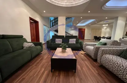 Living Room image for: Villa - 4 Bedrooms - 5 Bathrooms for rent in West Bay Lagoon Villas - West Bay Lagoon - West Bay Lagoon - Doha, Image 1