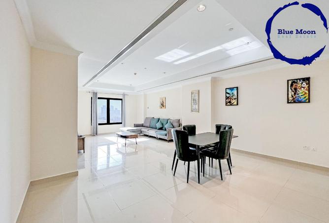 989884 - Property Image 3