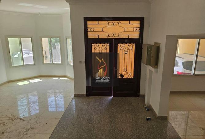 967917 - Property Image 3