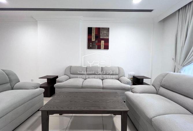 908451 - Property Image 2