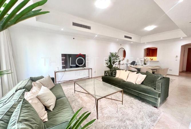 915511 - Property Image 2