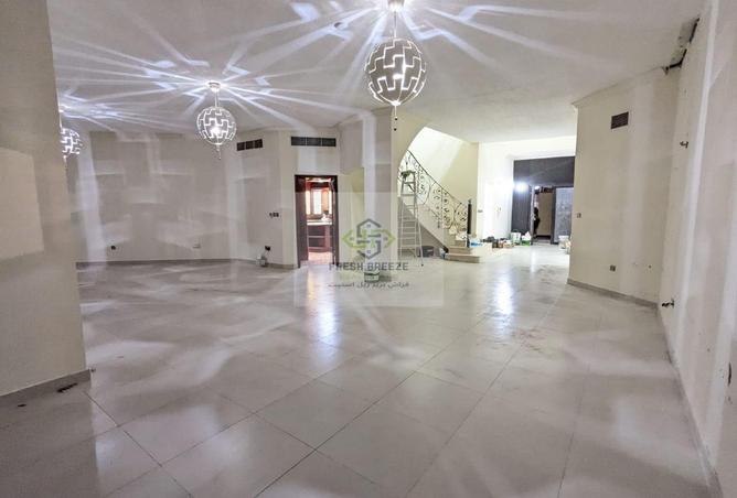 988851 - Property Image 3