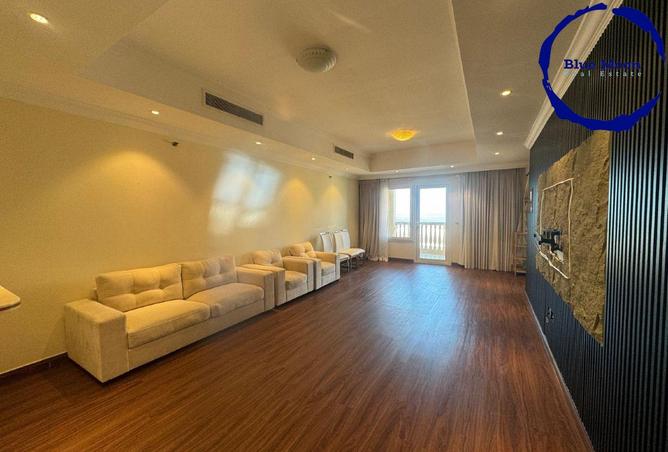 949353 - Property Image 2