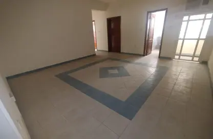Apartment - 2 Bedrooms - 2 Bathrooms for rent in Thabit Bin Zaid Street - Al Mansoura - Doha