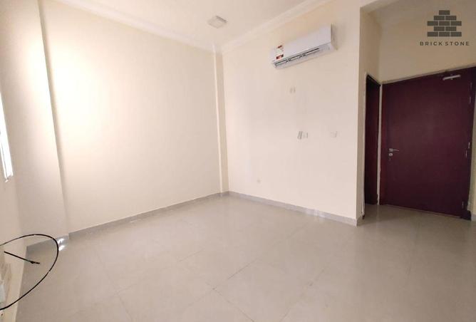 951719 - Property Image 2