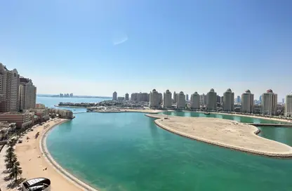 Apartment - 2 Bedrooms - 3 Bathrooms for rent in Viva West - Viva Bahriyah - The Pearl Island - Doha