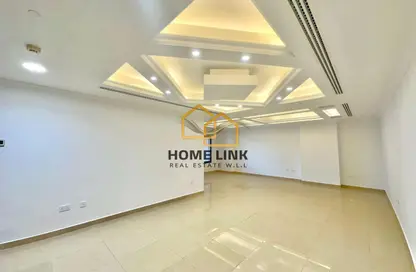 Apartment - 2 Bedrooms - 3 Bathrooms for rent in East Porto Drive - Porto Arabia - The Pearl Island - Doha