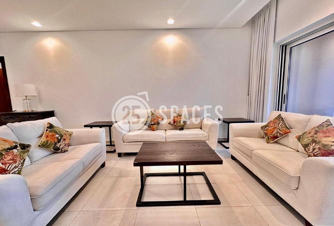 983703 - Property Image 3