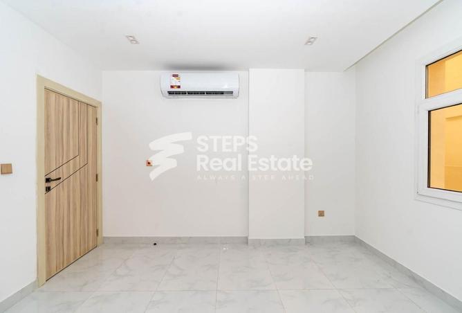 968973 - Property Image 2