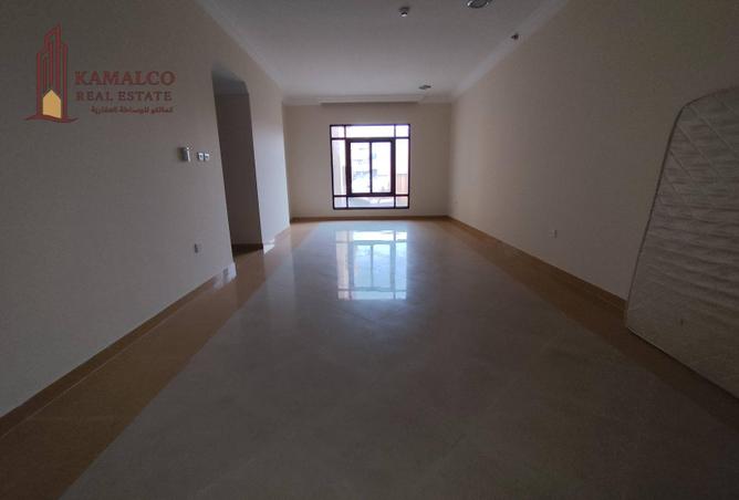 953525 - Property Image 2