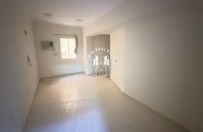 Apartment - 3 Bedrooms - 3 Bathrooms for rent in Al Muntazah - Doha