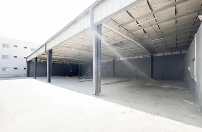 Labor Camp - Studio - 1 Bathroom for rent in Industrial Area 2 - Industrial Area - Industrial Area - Doha