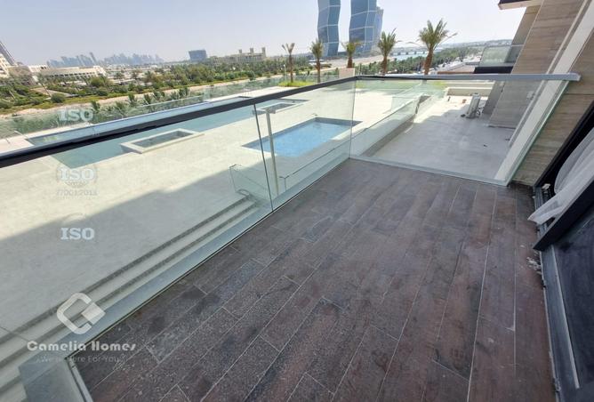 989528 - Property Image 2