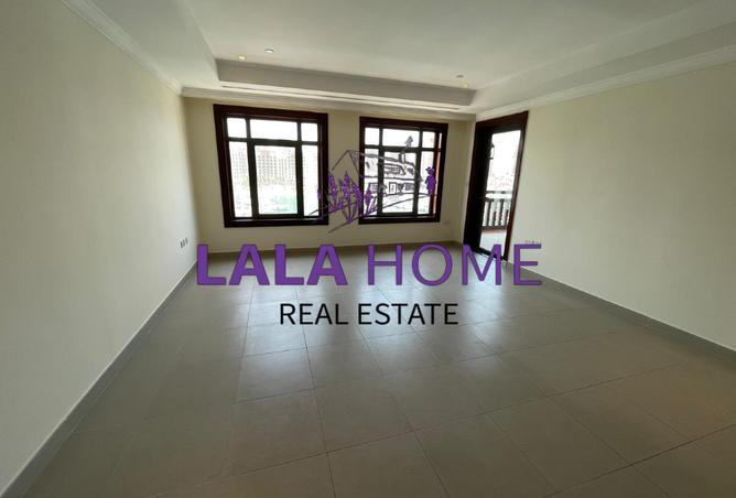 866739 - Property Image 3