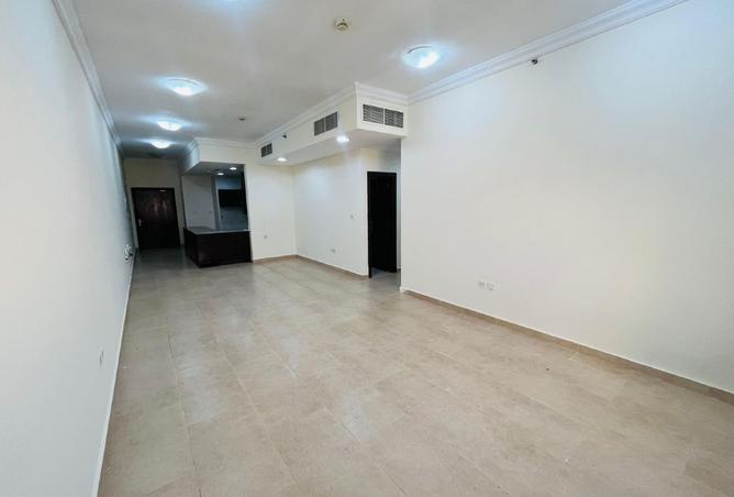 996049 - Property Image 2