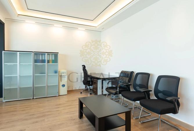 956030 - Property Image 2