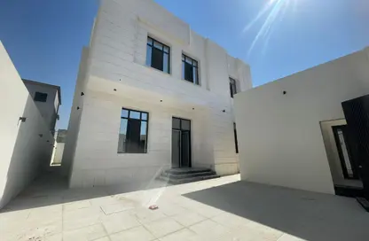 Villa - 7 Bedrooms - 3 Bathrooms for sale in Al Thumama - Al Thumama - Doha