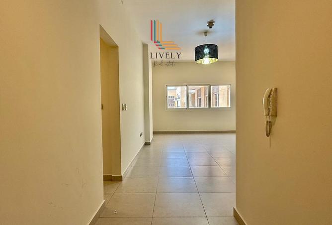 940847 - Property Image 2
