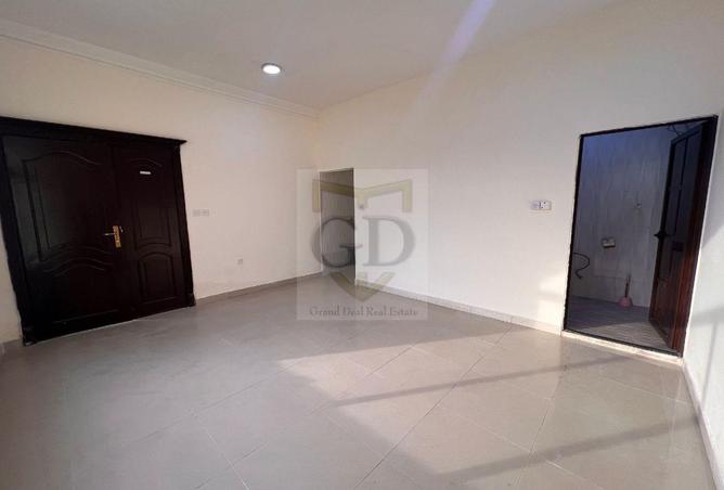 941100 - Property Image 3