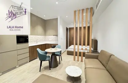 Apartment - Studio - 1 Bathroom for rent in Ramada Commercial Building - Al Rawabi Street - Al Muntazah - Doha