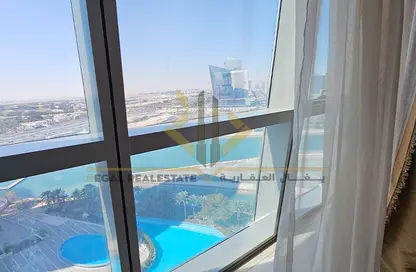 صورة لـ حوض سباحة شقة - 2 غرف نوم - 4 حمامات للايجار في برج زجزاج  ا - أبراج زجزاج - الخليج الغربي - الدوحة ، صورة رقم 1