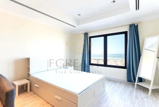 948677 - Property Image 2