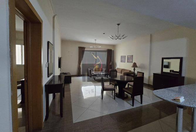 963325 - Property Image 2