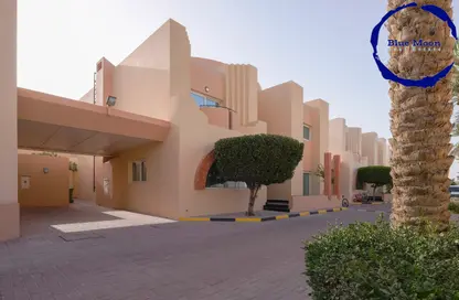Villa - 4 Bedrooms - 5 Bathrooms for rent in Najma Street - Najma - Doha