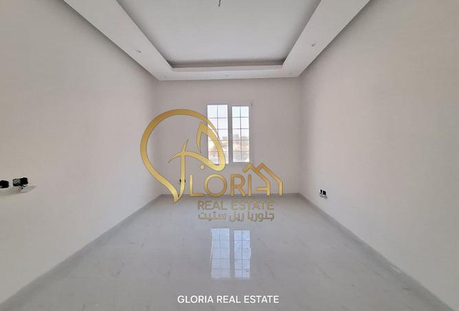 928149 - Property Image 3