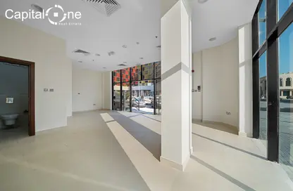 Shop - Studio - 1 Bathroom for rent in Ramada Commercial Building - Al Rawabi Street - Al Muntazah - Doha