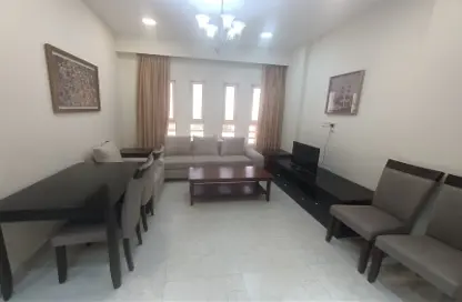 Apartment - 2 Bedrooms - 2 Bathrooms for rent in Al Muntazah Street - Al Muntazah - Doha