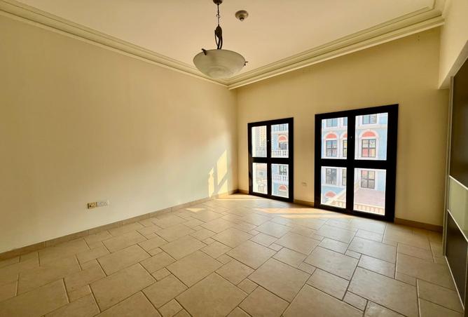 968245 - Property Image 2