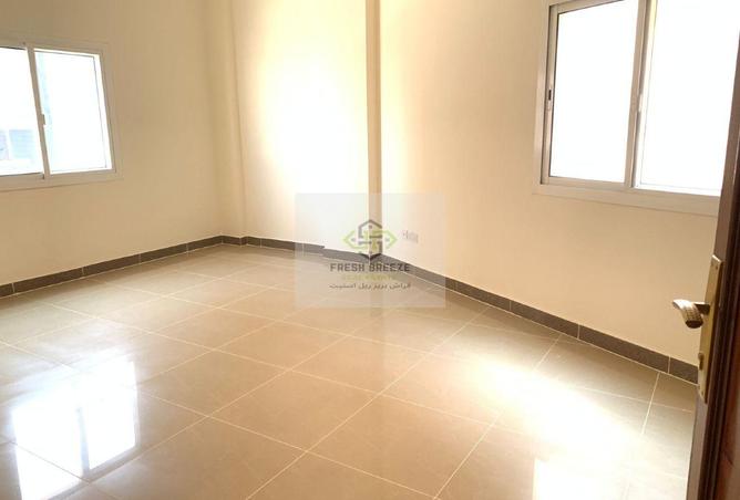 979839 - Property Image 3