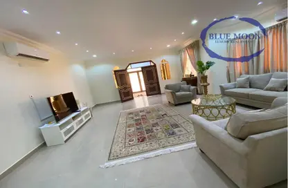 Villa - 5 Bedrooms - 7 Bathrooms for rent in Rawdat Al Hamama - Al Daayen