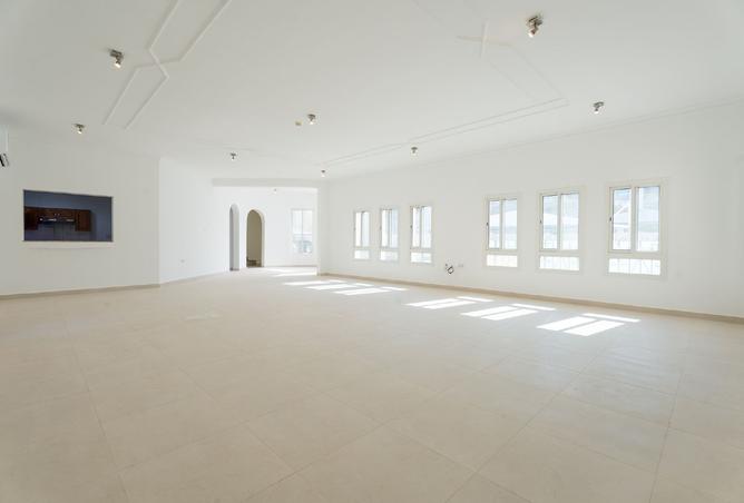 943491 - Property Image 3