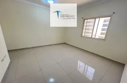Apartment - 2 Bedrooms - 2 Bathrooms for rent in Bin Omran - Fereej Bin Omran - Doha