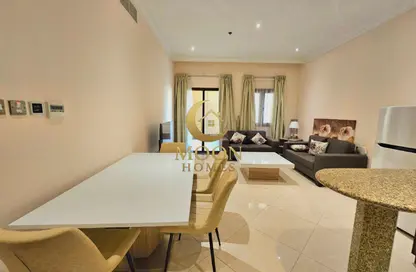 Apartment - 1 Bedroom - 2 Bathrooms for rent in Umm Ghwailina Comm - Umm Ghuwalina - Umm Ghuwailina - Doha