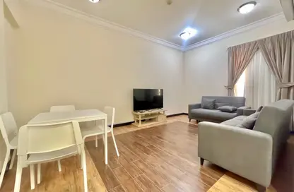 Apartment - 2 Bedrooms - 2 Bathrooms for rent in Anas Street - Fereej Bin Mahmoud North - Fereej Bin Mahmoud - Doha
