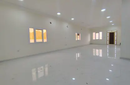 Villa - Studio - 7+ Bathrooms for rent in New Salata - Salata - Doha