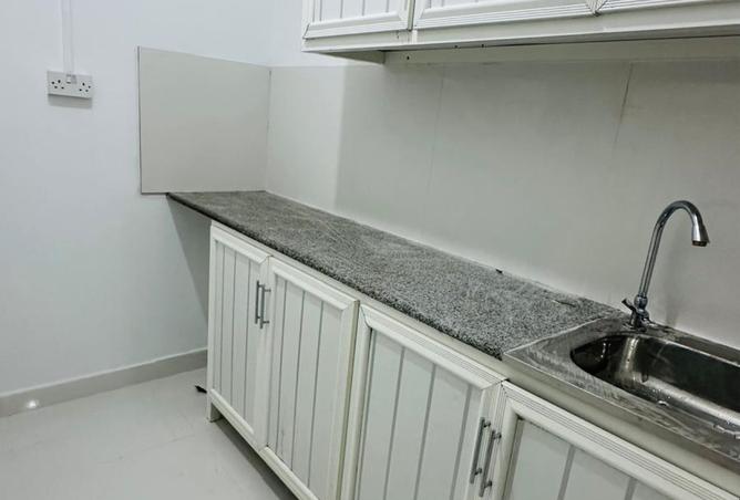 980812 - Property Image 2