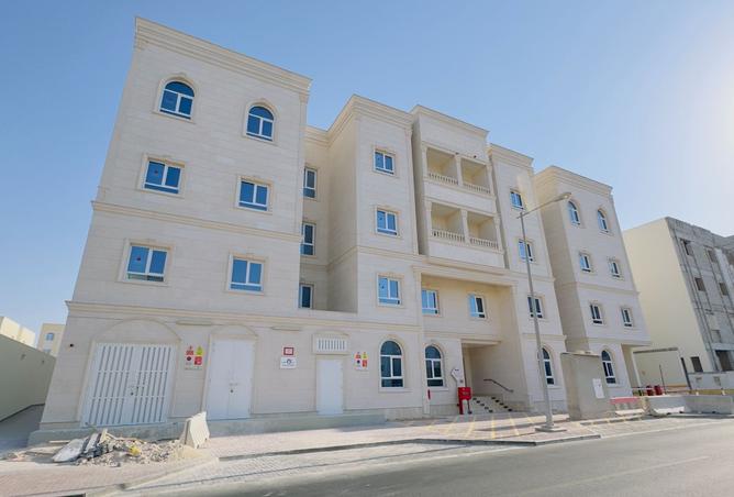 967832 - Property Main Image