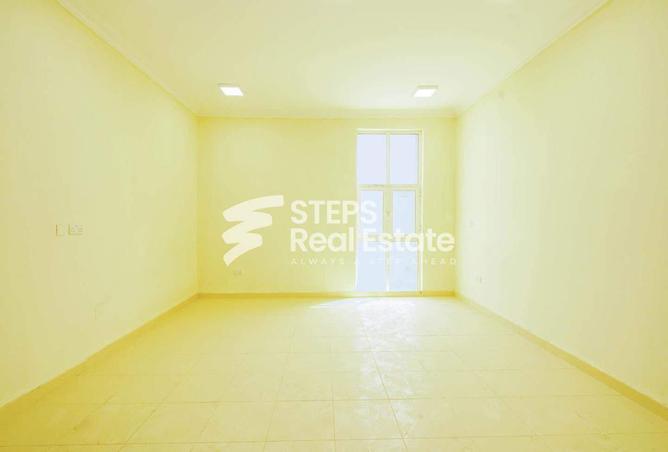 1000380 - Property Image 2