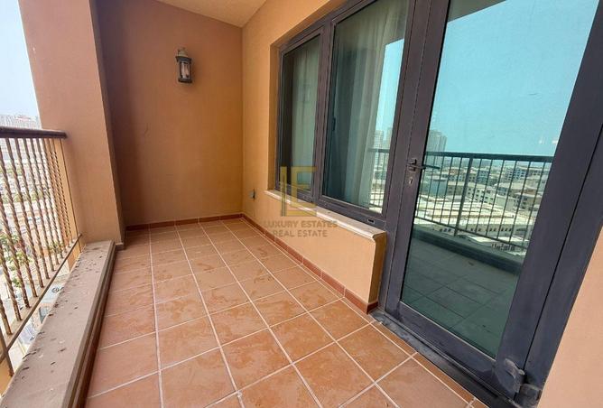 907191 - Property Image 3