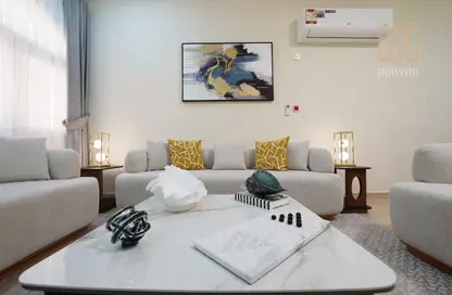 Apartment - 2 Bedrooms - 2 Bathrooms for rent in Madinat Khalifa South - Madinat Khalifa - Doha