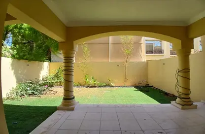 مجمع سكني - 4 غرف نوم - 5 حمامات للايجار في الوعب - الدوحة